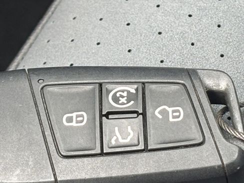 Used 2025 Volkswagen Jetta SE image 25