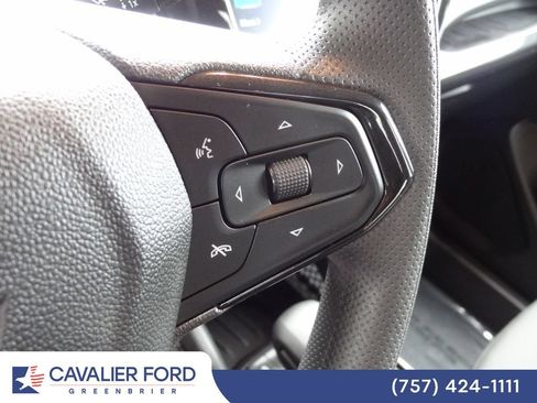 Used 2022 Chevrolet TrailBlazer LT w/ Convenience Package AWD/4WD image 17