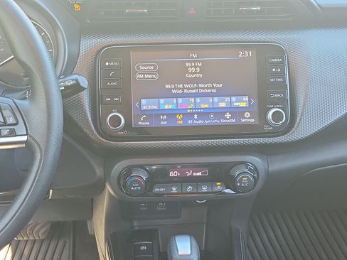 Used 2021 Nissan Kicks SV FWD image 25