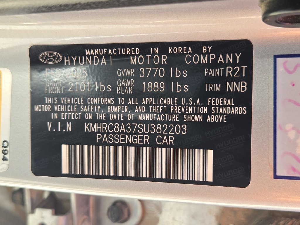 Used 2025 Hyundai Venue SEL FWD image 37