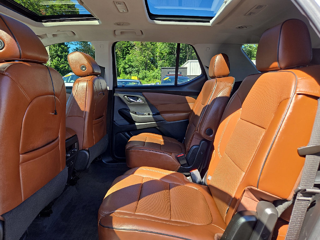 Used 2020 Chevrolet Traverse High Country w/ LPO, Floor Liner Package AWD/4WD image 11