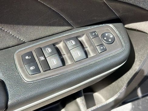 Used 2023 Dodge Charger SXT RWD image 17