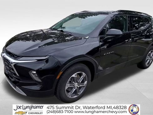 Certified 2024 Chevrolet Blazer LT w/ Convenience Package image 4