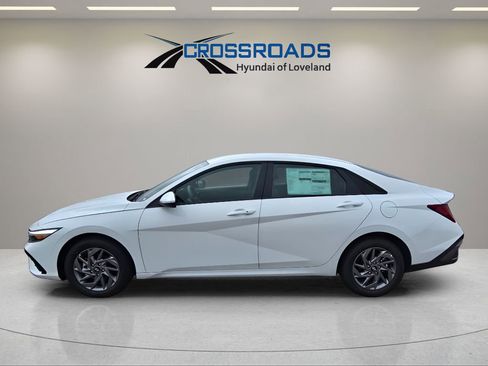 New 2026 Hyundai Elantra Blue image 2