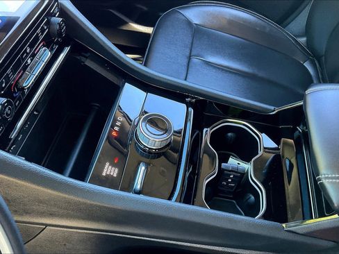 Certified 2023 Jeep Grand Cherokee Limited image 14