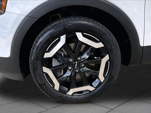 Used 2025 Kia Telluride S FWD image 10