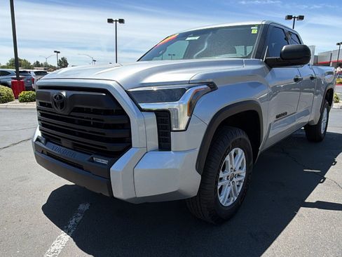 Used 2022 Toyota Tundra SR5 AWD/4WD image 7