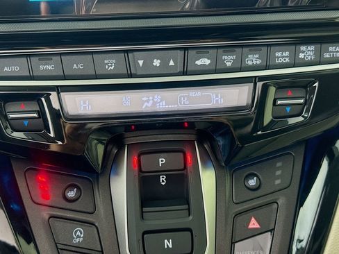 New 2026 Honda Odyssey Touring image 22