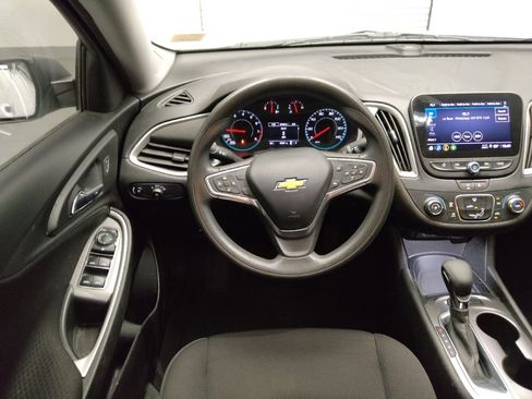 Used 2022 Chevrolet Malibu LS FWD image 22