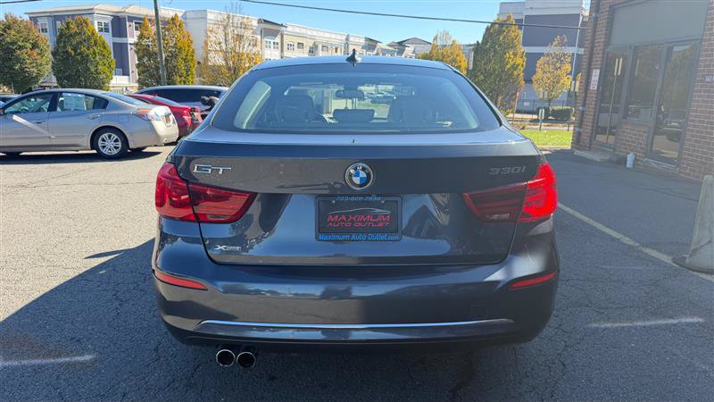 Used 2018 BMW 330i Gran Turismo xDrive AWD/4WD image 6