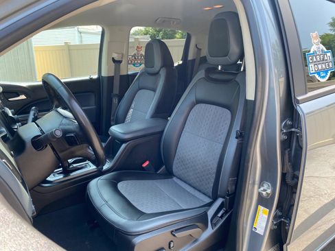 Used 2019 Chevrolet Colorado Z71 AWD/4WD image 23