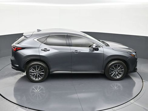 Used 2023 Lexus NX 250 FWD w/ Towing Package (2000 Lbs) image 17