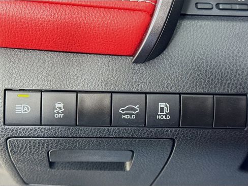 Used 2024 Toyota Camry XSE FWD image 11
