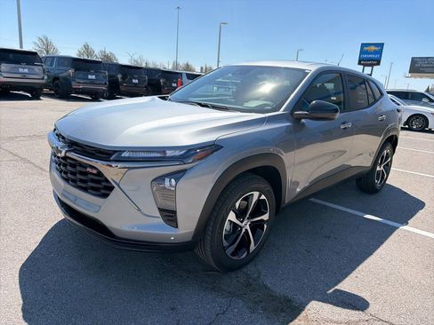 New 2026 Chevrolet Trax RS FWD image 7