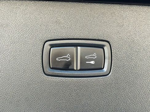 Used 2023 Porsche Cayenne Turbo GT image 17