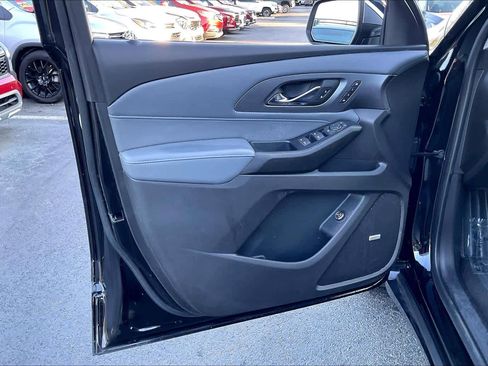 Certified 2021 Chevrolet Traverse Premier w/ LPO, Floor Liner Package image 22