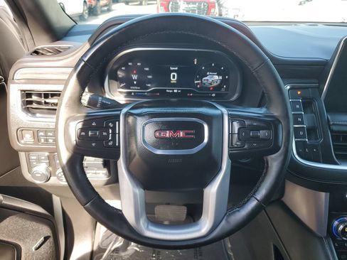 Used 2024 GMC Yukon SLT w/ SLT Luxury Package AWD/4WD image 20