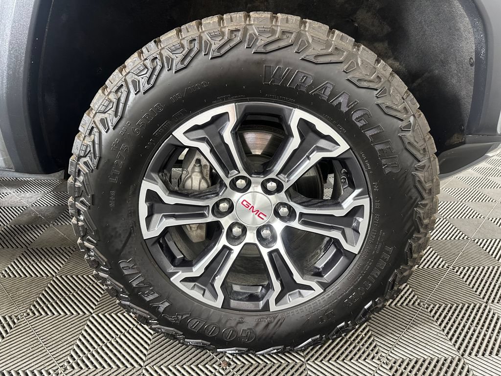 Used 2024 GMC Canyon AT4 AWD/4WD image 33