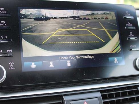 Used 2019 Honda Accord Sport image 12