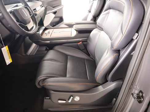 New 2026 Lincoln Navigator Black Label AWD/4WD image 12