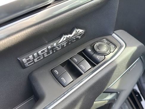 New 2026 Chevrolet Silverado 1500 High Country w/ High Country Premium Package AWD/4WD image 24