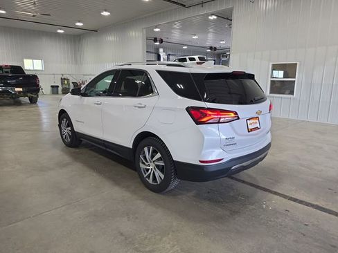 Used 2023 Chevrolet Equinox Premier AWD/4WD image 6
