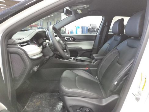 New 2026 Jeep Compass Limited AWD/4WD image 9