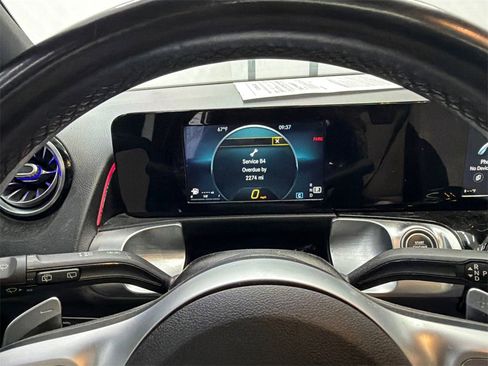 Used 2021 Mercedes-Benz GLB 250 image 30