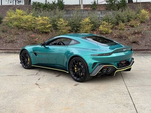New 2025 Aston Martin V8 Vantage Coupe image 2