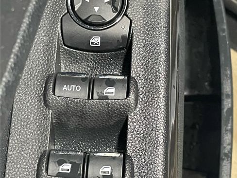 Used 2020 Ford EcoSport SE w/ SE Convenience Package image 27