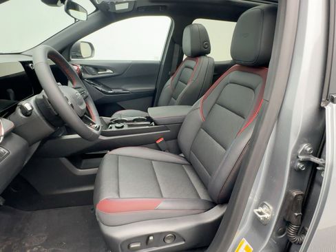 New 2026 Chevrolet Equinox RS w/ LPO, Floor Liner Package image 5