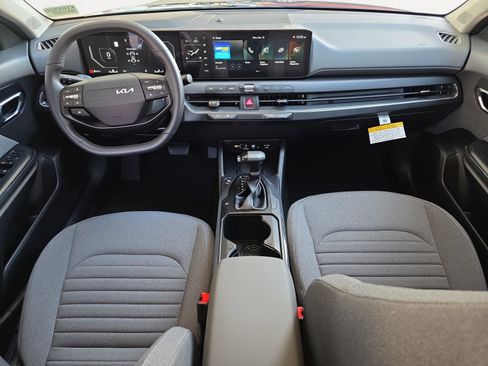 Certified 2025 Kia K4 EX image 3