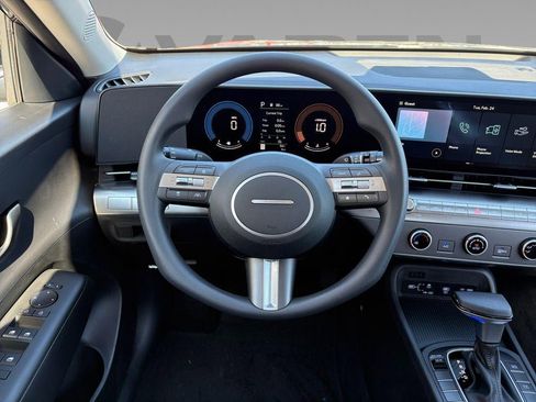 New 2026 Hyundai Kona SE image 35