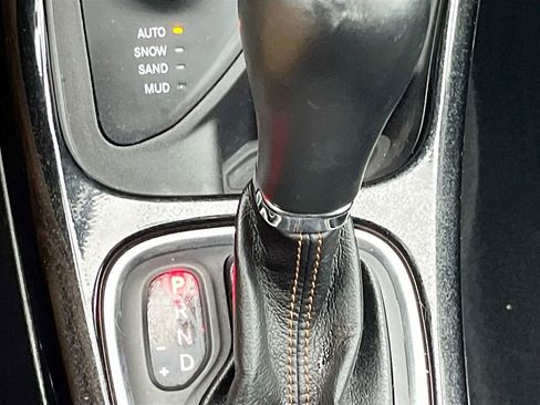 Used 2019 Jeep Compass Limited image 17