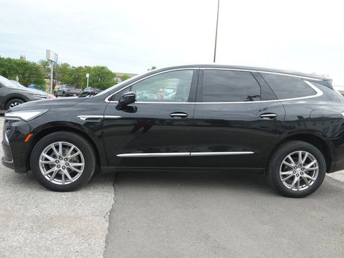 Used 2022 Buick Enclave Premium AWD/4WD image 3