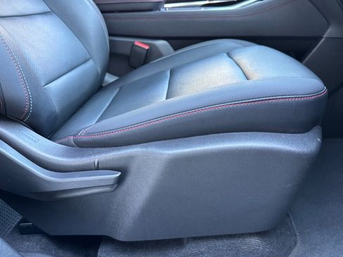Used 2025 Chevrolet Traverse Z71 AWD/4WD image 23