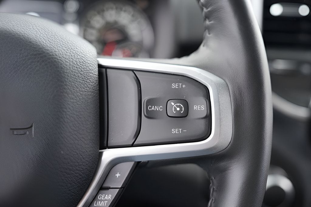 Used 2024 RAM 2500 Big Horn w/ Night Edition AWD/4WD image 29
