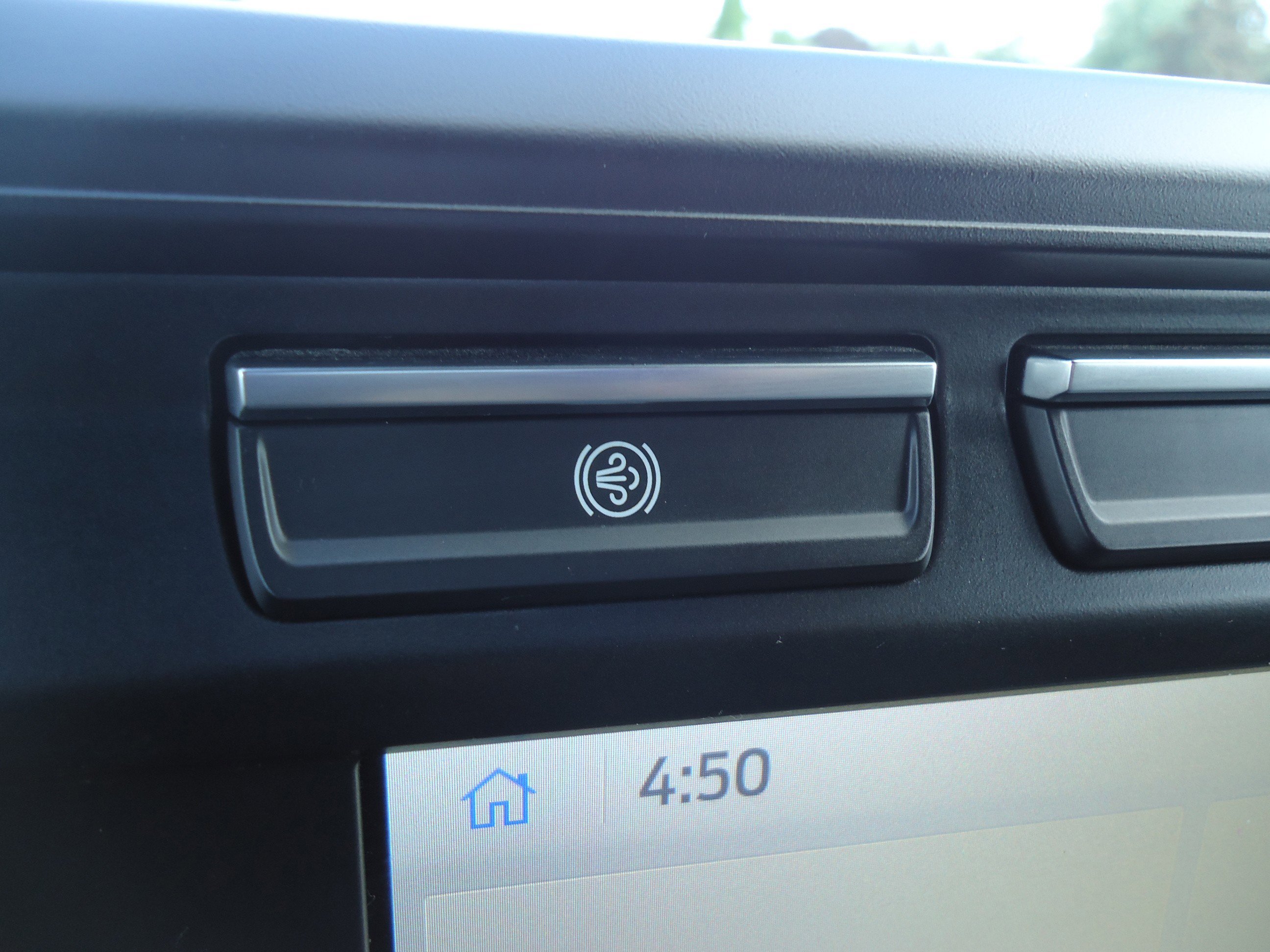 Used 2023 Ford F550 4x4 Regular Cab Super Duty image 21