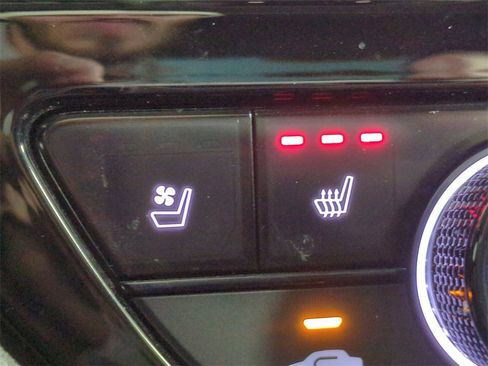 Used 2023 Honda Accord Touring image 27