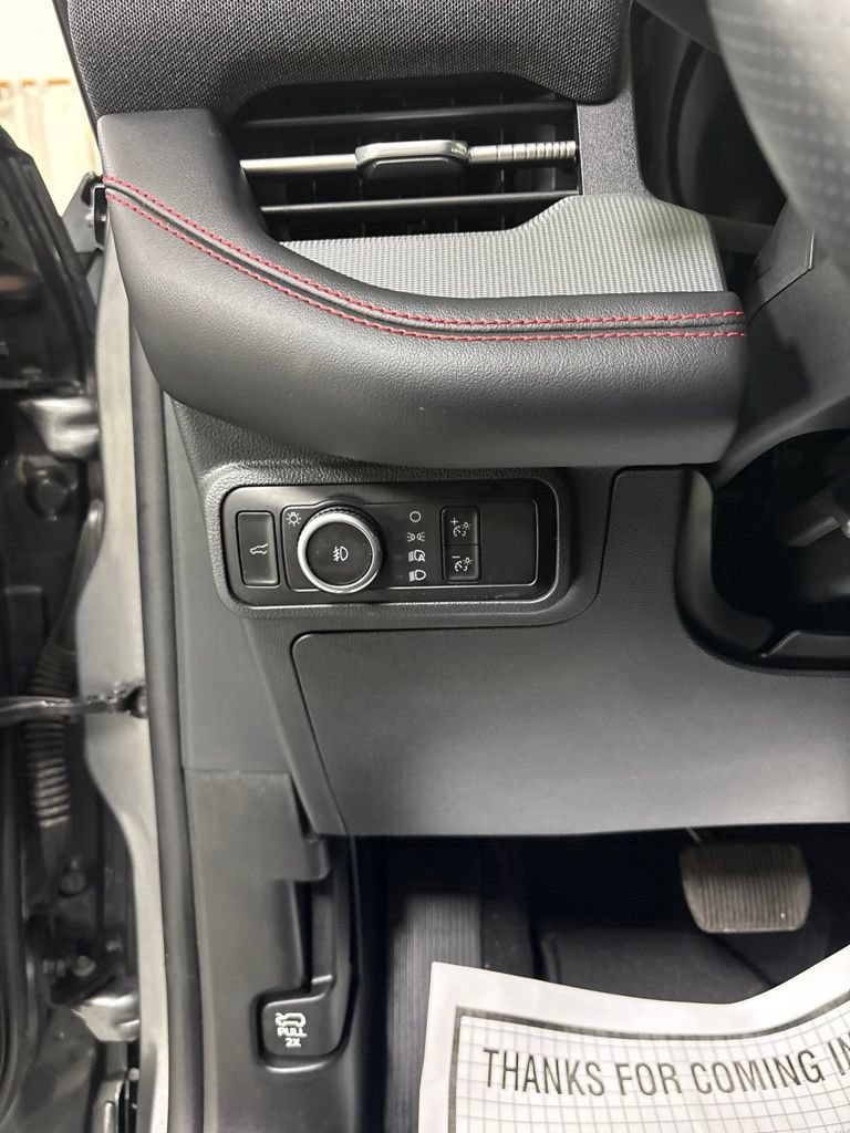 Used 2025 Ford Explorer ST-Line AWD/4WD image 13