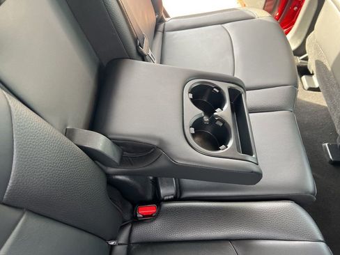 Certified 2024 Nissan Pathfinder SL image 18