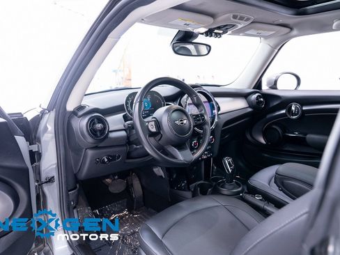 Used 2023 MINI Cooper 2-Door Hardtop image 23