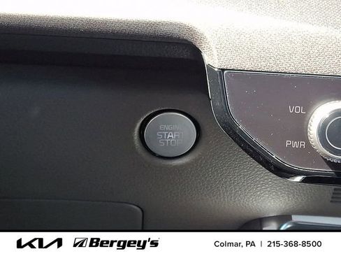 New 2026 Kia Carnival EX FWD image 18