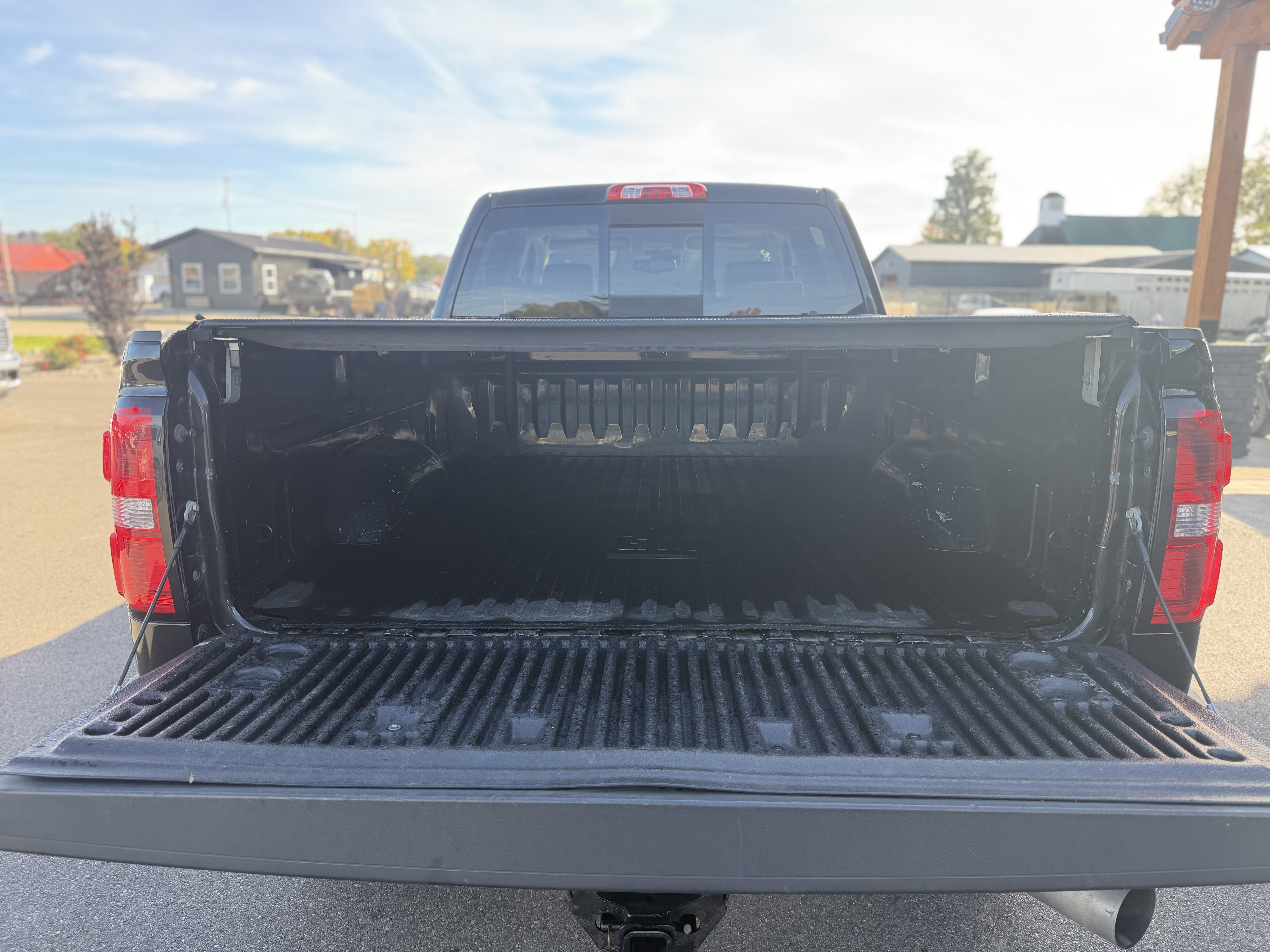 Used 2016 GMC Sierra 2500 Denali w/ Duramax Plus Package AWD/4WD image 16