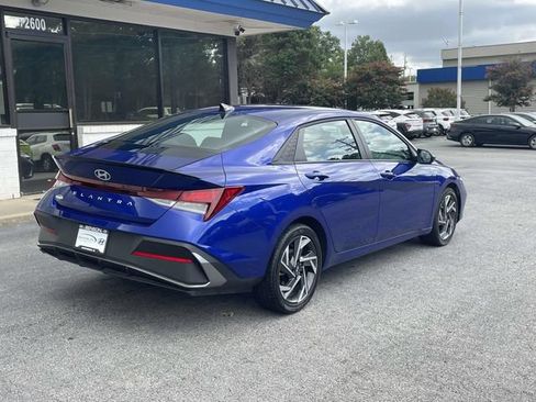 Certified 2025 Hyundai Elantra Sport FWD image 7