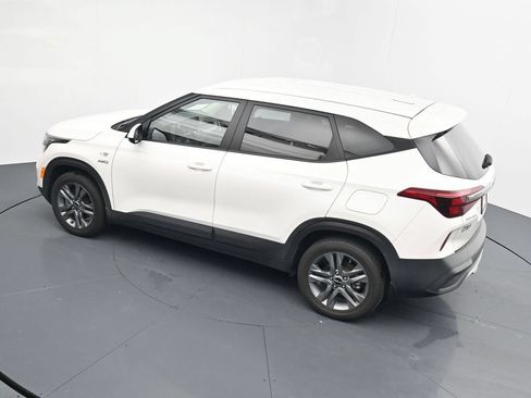 Used 2022 Kia Seltos LX AWD/4WD image 24