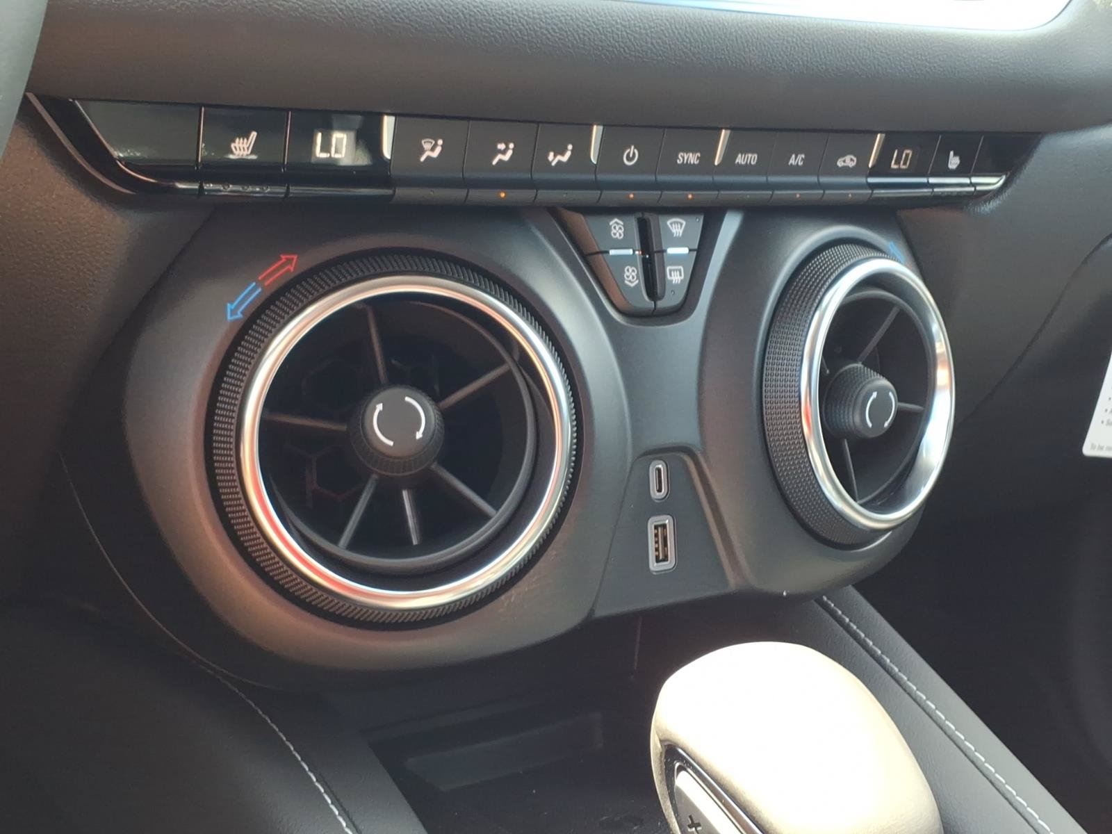 New 2026 Chevrolet Blazer LT w/ Sound & Technology Package AWD/4WD image 8
