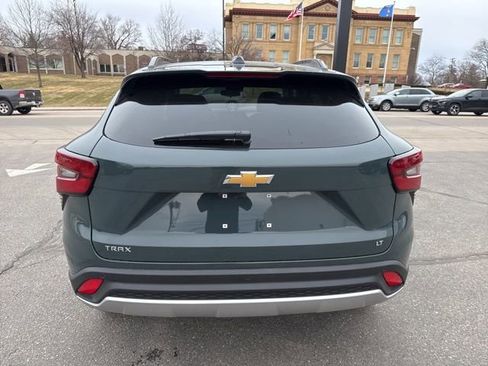 New 2026 Chevrolet Trax LT image 4