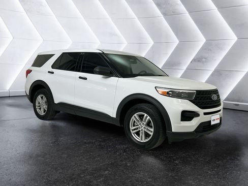 Used 2023 Ford Explorer 4WD image 1