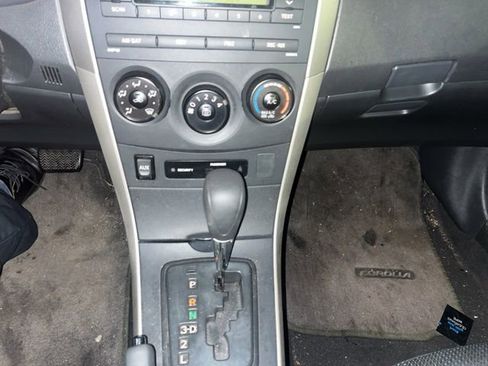 Used 2009 Toyota Corolla LE image 19